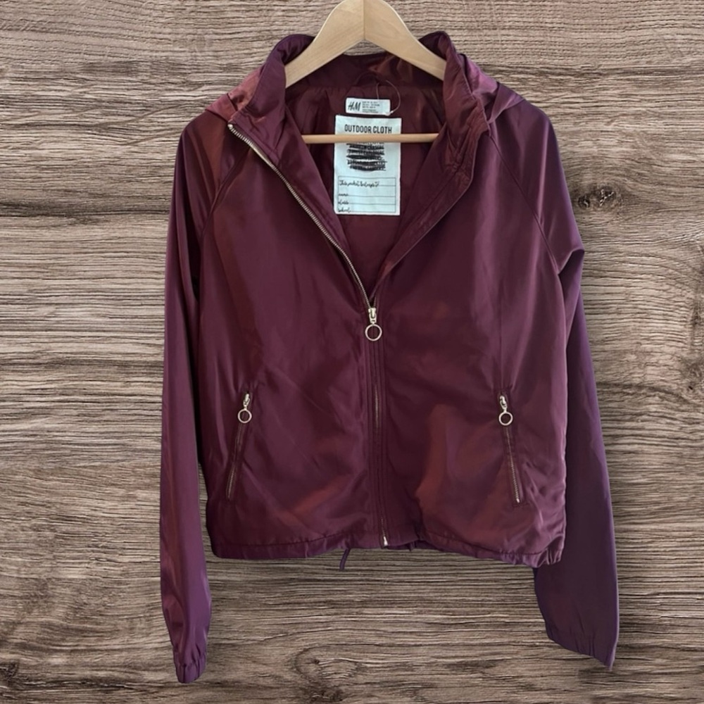 H&M Outdoor Cloth Hooded Light Wear Jacket